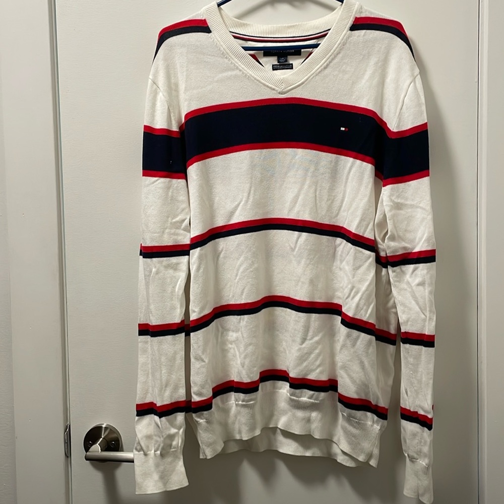 Tommy Hilfiger White Striped V-Neck Sweater size: L